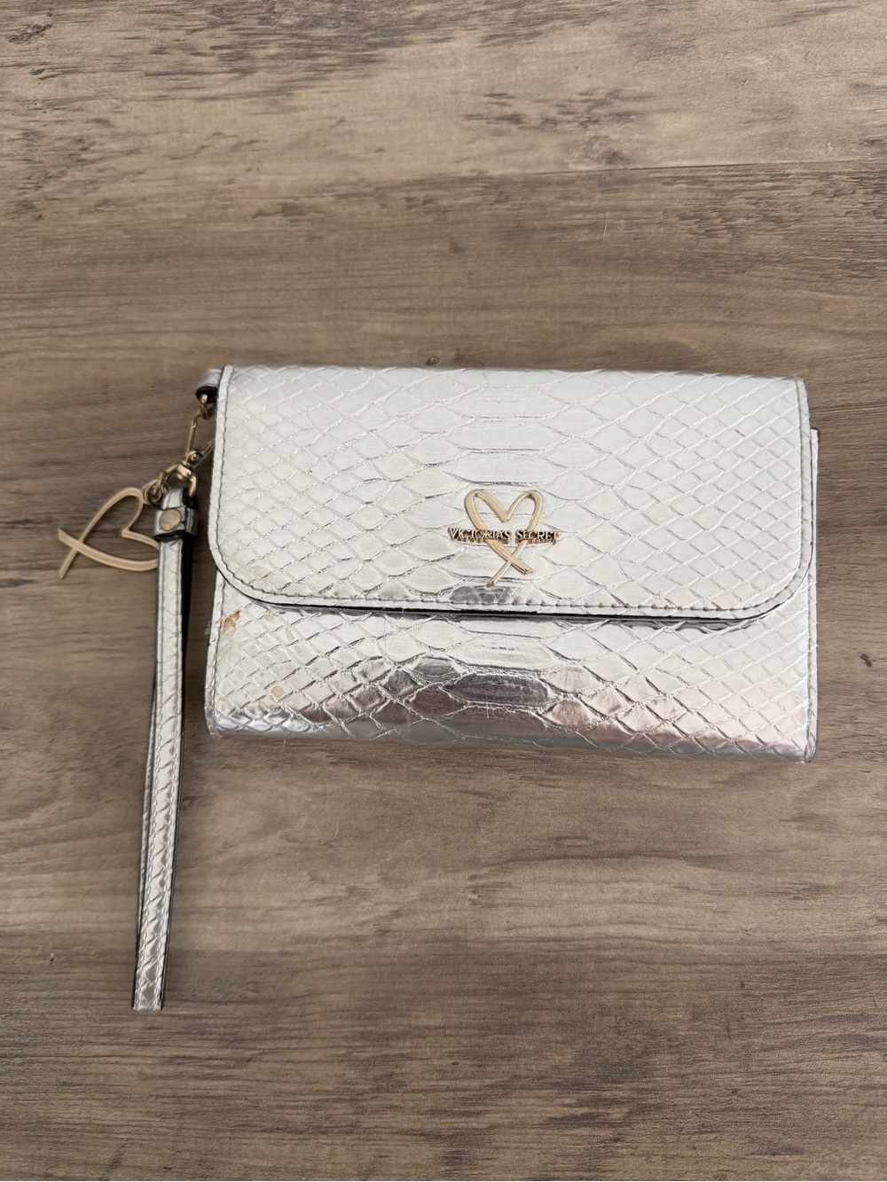 Victoria’s Secret Metallic Silver Snakeskin Wristlet Wallet